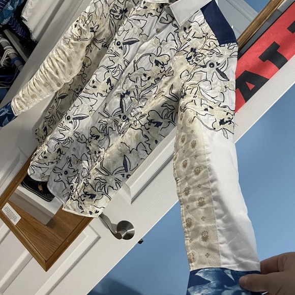 Robert Graham - Picture 5 of 10